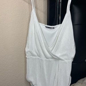 White Versona Body Suit Size: Large